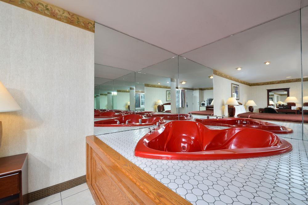Travelodge By Wyndham Great Barrington Berkshires Extérieur photo